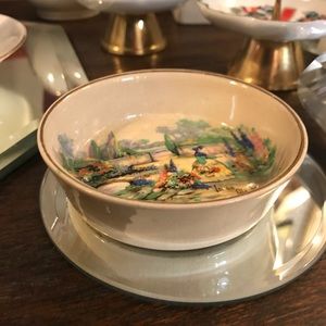 Vintage Kitchen - Handmand England In an Old World Garden Dish Vintage Kitchen - Handmand England In an Old World Garden Dish